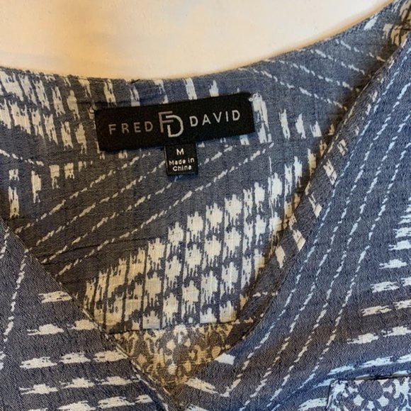 Fred David multi pattern half button down high low lightweight blouse size M - Picture 5 of 10